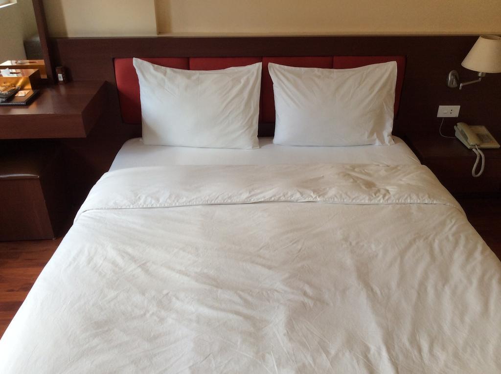 Tulip Hotel Hanoi Room photo